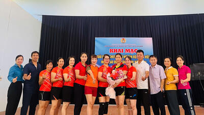 THPT Yên Dũng số 1 dự giải bóng chuyền hơi cấp cụm với kết quả  đáng vui mừng